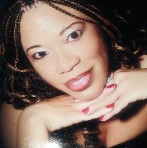 Meet your Posher, Tonia